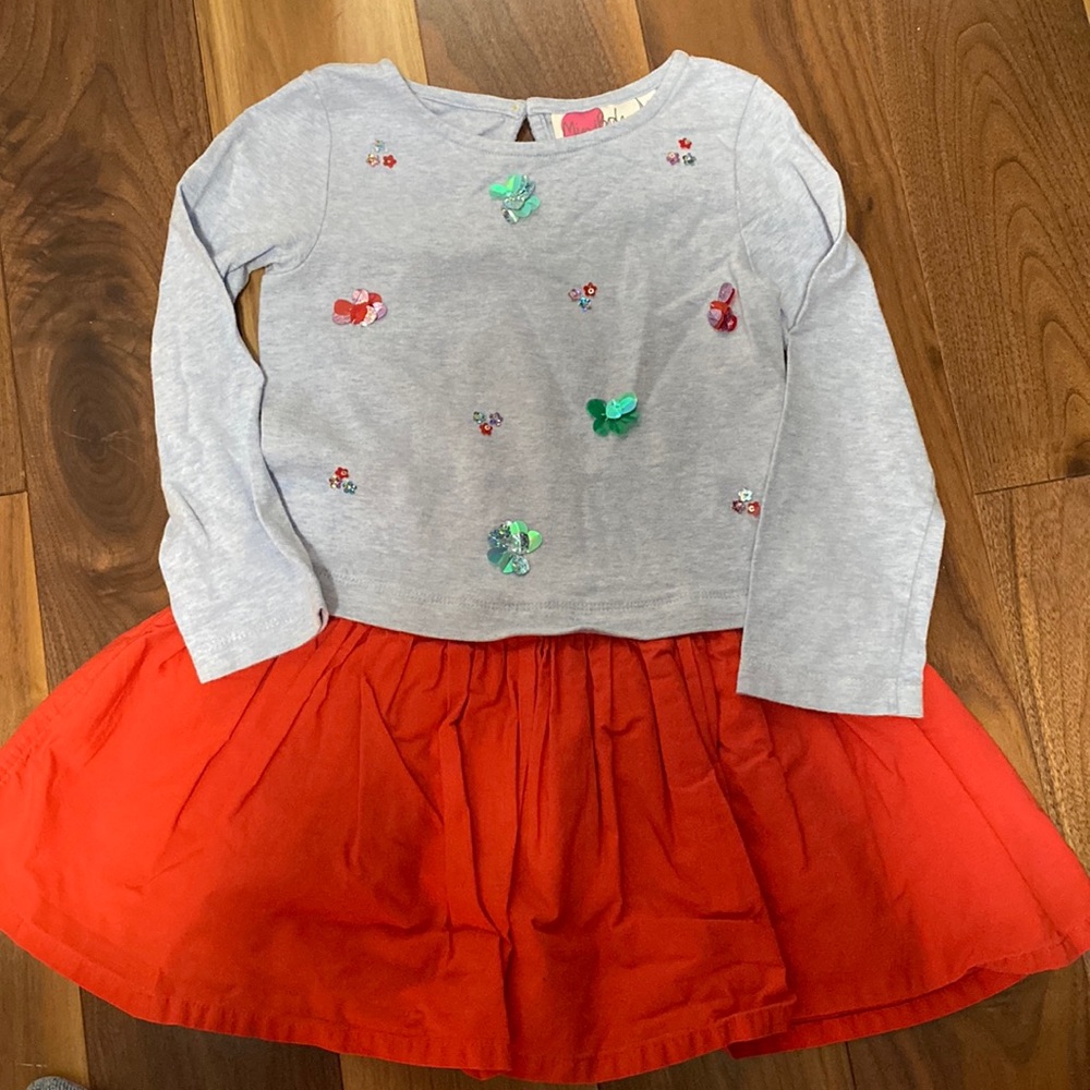 Boden cotton dress size 4-5 years with metallic sequins